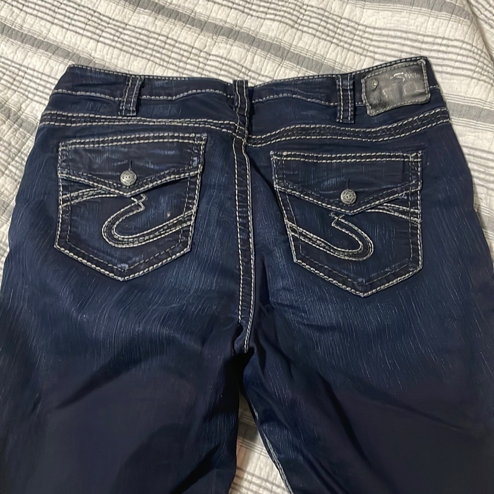 Silver brand Suki dark wash skinny jeans